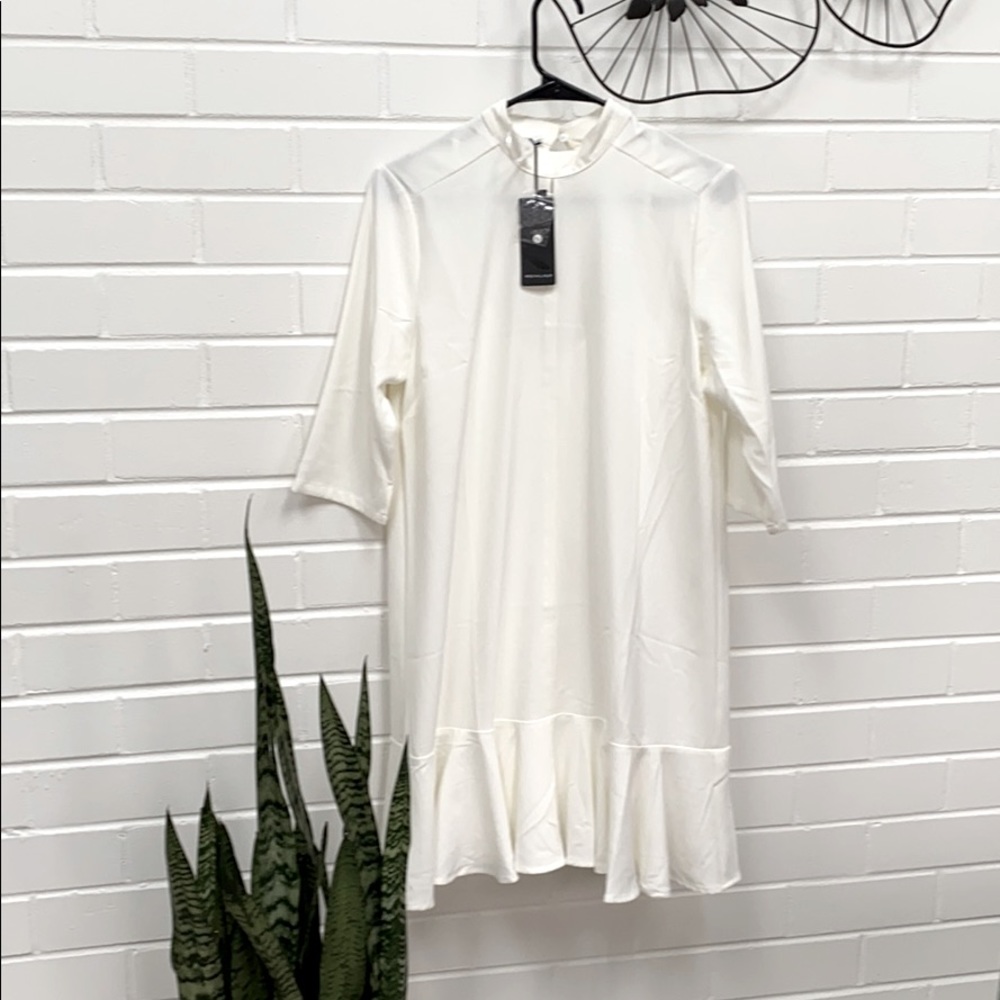 White/off-white Short Sleeve Midi Dress